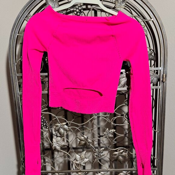 Free Movement Vibrant Pink Long Sleeve Shirt for Girls - NWOT's - Picture 3 of 5